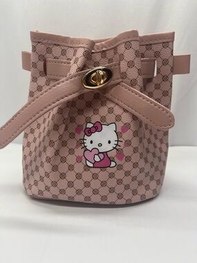 Hello Kitty Pink Patterned Bucket Purse with Gold-Tone Twist Lock
